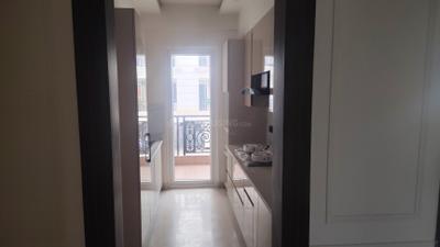 Kitchen Image of 1600 Sq.ft 3 BHK Builder Floor for rent in Raj One Good Earth, Sector 71 Gurgaon for Rs. 45000