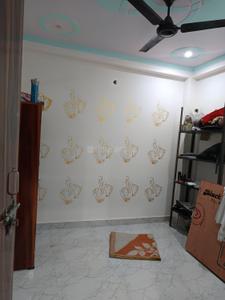Bedroom Image of 700 Sq.ft 2 BHK Builder Floor for sale in New Ashok Nagar New Delhi for Rs. 3600000