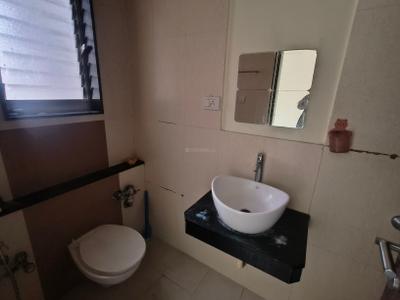 Bathroom Image of 1065 Sq.ft 2 BHK Apartment / Flat for sale in Rustomjee Urbania, Thane West Thane for Rs. 14000000