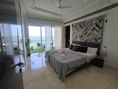 Bedroom Image of 2221 Sq.ft 4 BHK Apartment / Flat for sale in Lodha Fiorenza, Goregaon East Mumbai for Rs. 110000000