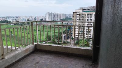 Balcony Image of 1000 Sq.ft 2 BHK Apartment / Flat for sale in Majestique Manhattan E F, Wagholi Pune for Rs. 6300000