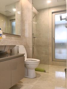 Common Bathroom Image of 1858 Sq.ft 3 BHK Apartment / Flat for rent in Hiranandani Estate Thane for Rs. 90000