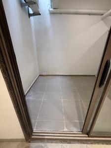 Balcony Image of 900 Sq.ft 1 BHK Apartment / Flat for rent in DLF Phase 3 Gurgaon for Rs. 30000