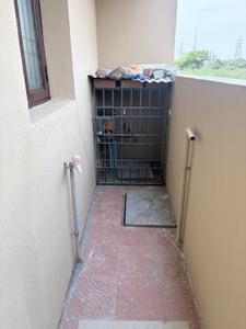 Balcony Image of 900 Sq.ft 2 BHK Independent House for rent in Ottiyambakkam Chennai for Rs. 14000