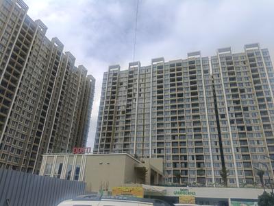 Image of 1000 Sq.ft 2 BHK Apartment / Flat for sale in Dosti Greenscapes, Hadapsar, Pune for Rs. 8500000