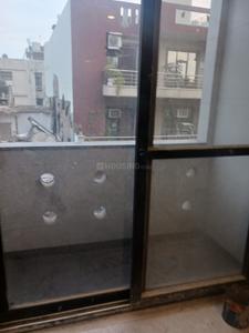 Balcony Image of 1350 Sq.ft 3 BHK Builder Floor for sale in Mansarover Garden New Delhi for Rs. 32500000