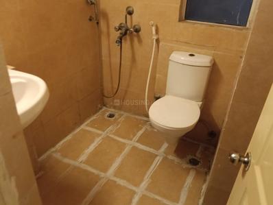 Bathroom Image of 445 Sq.ft 1 BHK Apartment / Flat for sale in Paras Tierea, Sector 137 Noida for Rs. 5500000