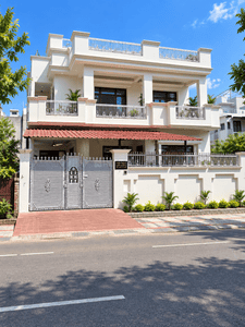 Image of 2552 Sq.ft 9 BHK Independent House for sale in Eldeco II, Lucknow for Rs. 30000000