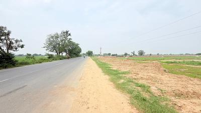 Image of 1350 Sq.ft Residential Plot / Land for sale in Vrindaban Bangar, Vrindavan for Rs. 8250000