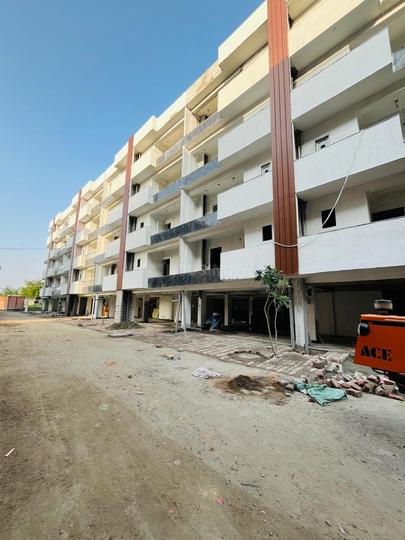 Sarvome Gokulam Main Image 1