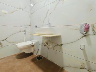 Bathroom Image of 950 Sq.ft 2 BHK Apartment / Flat for rent in Raunak Unnathi Woods Supreme, Hiranandani Estate Thane for Rs. 31000