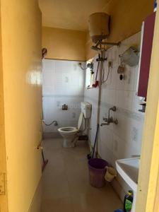 Bathroom Image of 867 Sq.ft 2 BHK Apartment / Flat for sale in Sarsuna Kolkata for Rs. 4000000