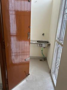 Balcony Image of 1250 Sq.ft 3 BHK Apartment / Flat for sale in Vaikund Sundaram Apartment, Karapakkam Chennai for Rs. 8500000