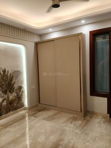 Bedroom Image of 1350 Sq.ft 3 BHK Builder Floor for sale in Anand Vihar New Delhi for Rs. 23500000