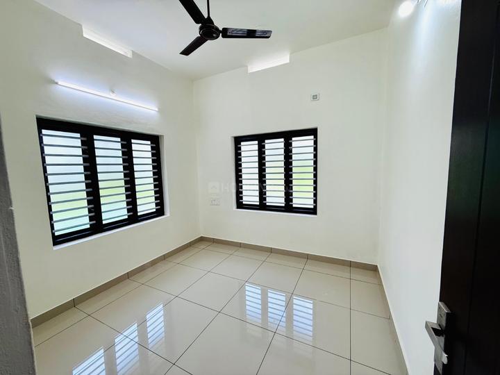 Parambil Peedika Bedroom 1