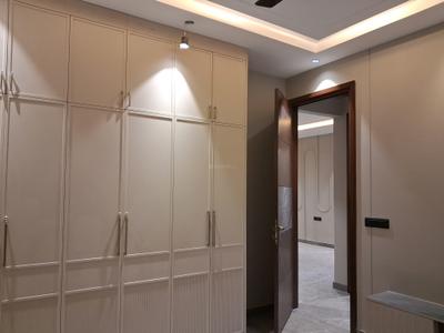 Bedroom Image of 1800 Sq.ft 3 BHK Builder Floor for sale in Paschim Vihar New Delhi for Rs. 36100000