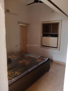 Bedroom Image of 900 Sq.ft 1 BHK Apartment / Flat for rent in Shahibaug Ahmedabad for Rs. 16000