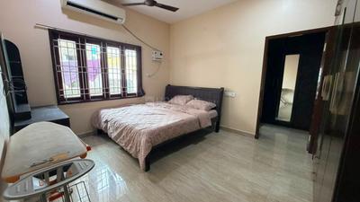 Bedroom Image of 2400 Sq.ft 3 BHK Duplex for rent in Saidapet Chennai for Rs. 115000