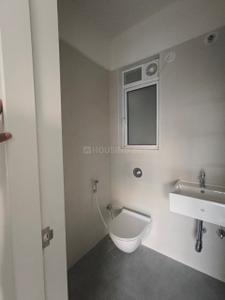 Bathroom Image of 650 Sq.ft 1 BHK Apartment / Flat for rent in Ashar Arize, Kalwa Thane for Rs. 29000