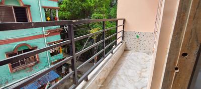 Balcony Image of 670 Sq.ft 2 BHK Apartment / Flat for sale in Hindmotor Hooghly for Rs. 2010000