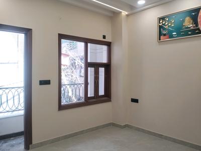 Bedroom Image of 900 Sq.ft 3 BHK Builder Floor for sale in Shahdara New Delhi for Rs. 8500000