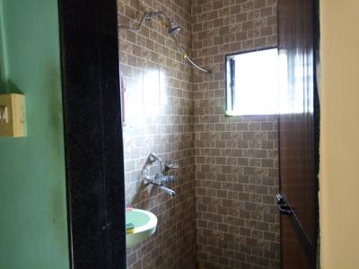 Bathroom Image of 500 Sq.ft 1 BHK Apartment / Flat for rent in Mandrem Goa for Rs. 13999