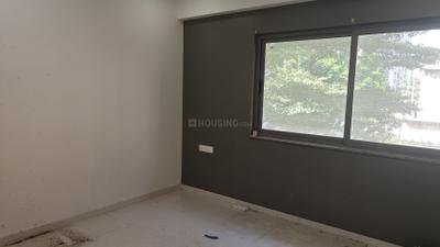 Bedroom Image of 600 Sq.ft 2 BHK Apartment / Flat for sale in Hrishikesh Kishor Park, Vaishno Devi Circle Ahmedabad for Rs. 5600000