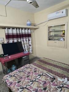 Bedroom Image of 1000 Sq.ft 2.5 BHK Builder Floor for rent in Nizampura Vadodara for Rs. 11000