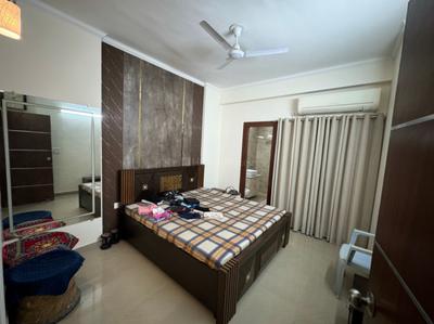 Bedroom Image of 2520 Sq.ft 4 BHK Apartment / Flat for rent in The Antriksh Forest, Sector 77 Noida for Rs. 60000