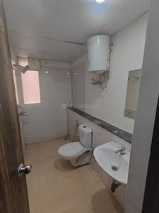 Bathroom Image of 1360 Sq.ft 3 BHK Apartment / Flat for rent in Jaypee Kosmos, Sector 134 Noida for Rs. 42000