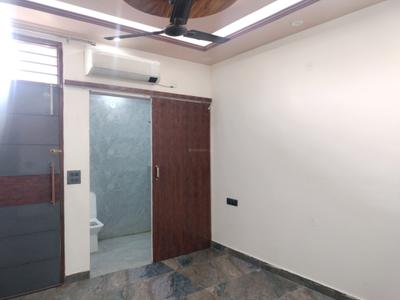 Bedroom Image of 1350 Sq.ft 3 BHK Builder Floor for sale in BPTP District, Sector 81 Faridabad for Rs. 15000000