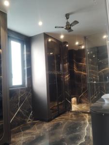 Bedroom Image of 3600 Sq.ft 4 BHK Builder Floor for rent in East Of Kailash New Delhi for Rs. 175000