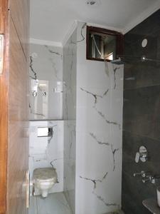Common Bathroom Image of 1100 Sq.ft 4 BHK Builder Floor for sale in Bharat Vihar New Delhi for Rs. 11200000