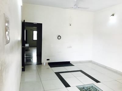 Hall Image of 1200 Sq.ft 1 BHK Apartment / Flat for rent in Shyamal Ahmedabad for Rs. 30000