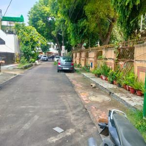 Image of 162 Sq.ft Residential Plot / Land for sale in Sector 33, Noida for Rs. 47500000