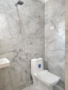 Bedroom One Image of 635 Sq.ft 2 BHK Apartment / Flat for rent in Khanpur New Delhi for Rs. 17000