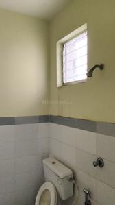 Bathroom Image of 420 Sq.ft 1 BHK Apartment / Flat for rent in Shapoorji Pallonji Houshing Complex, Rajarhat Kolkata for Rs. 13500