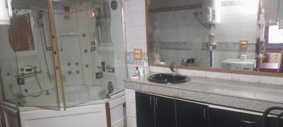 Image of 3600 Sq.ft 4 BHK Builder Floor for sale in Safdarjung Enclave, New Delhi for Rs. 75000000