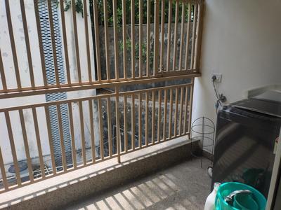 Balcony Image of 1500 Sq.ft 2 BHK Builder Floor for rent in Hauz Khas New Delhi for Rs. 85000