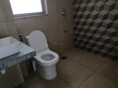 Image of 1180 Sq.ft 3 BHK Apartment / Flat for rent in Kalpataru Immensa B, Thane West, Thane for Rs. 65000