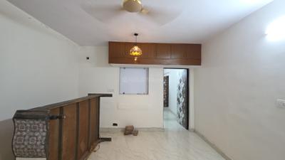 Living Room Image of 700 Sq.ft 2 BHK Apartment / Flat for rent in Pitampura New Delhi for Rs. 26000