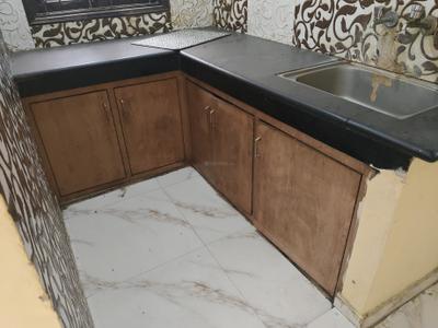 Kitchen Image of 600 Sq.ft 2 BHK Builder Floor for rent in Mayur Vihar Phase 1 New Delhi for Rs. 13500
