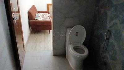 Bathroom Image of 1500 Sq.ft 2 BHK Builder Floor for rent in Ashiyana Lucknow for Rs. 15000