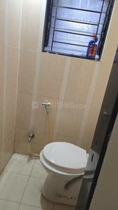 Bathroom Image of 610 Sq.ft 1 BHK Apartment / Flat for rent in Magarpatta Zinnia, Magarpatta City Pune for Rs. 24000