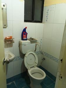 Bathroom Image of 1400 Sq.ft 3 BHK Apartment / Flat for sale in Narendrapur Kolkata for Rs. 4300000