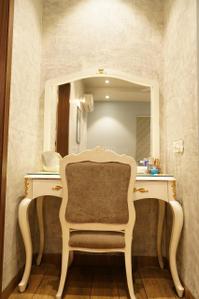 Hall Image of 7000 Sq.ft 8 BHK Villa for sale in Gomti Nagar Lucknow for Rs. 80000000