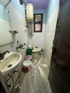 Bathroom Image of 400 Sq.ft 1 BHK Builder Floor for rent in New Ashok Nagar New Delhi for Rs. 15000