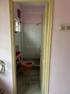 Bathroom Image of 800 Sq.ft 2 BHK Apartment / Flat for sale in Regent Park Kolkata for Rs. 3000000