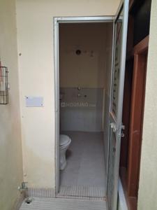 Bathroom Image of 500 Sq.ft 2 BHK Apartment / Flat for rent in Deokali Ayodhya for Rs. 7500