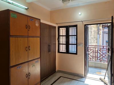 Bedroom Image of 720 Sq.ft 2 BHK Apartment / Flat for rent in Janakpuri New Delhi for Rs. 22000